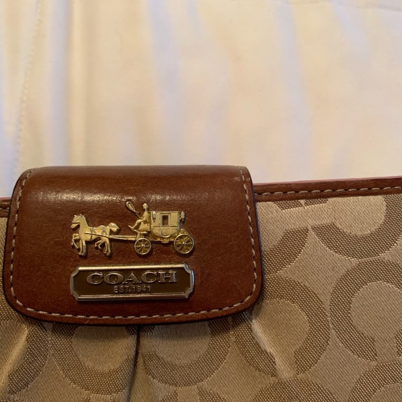 Bifold Coach wallet - Picture 2 of 8